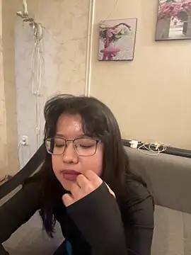 Z Milll online show from April 18, 2026, 7:07 pm