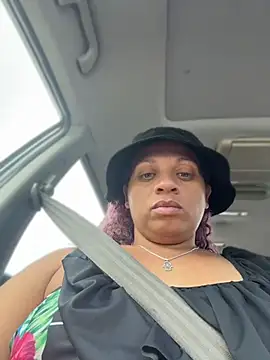 SHY QUINN online show from June 21, 2026, 8:11 pm