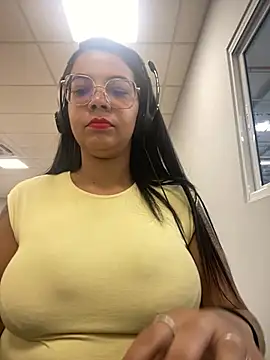 Deusa Arcana online show from April 29, 2026, 1:48 pm