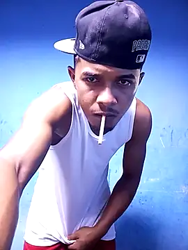 blackmasterpig online show from April 16, 2026, 3:40 am