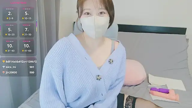 Snapshot of niko_1012 chatting on April 4, 2026, 12:42 am niko 1012 online show from April 4, 2026, 12:42 am