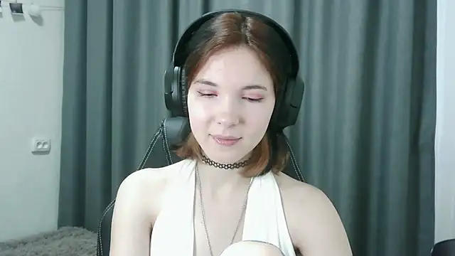 Snapshot of RubyBooby chatting on June 7, 2026, 4:44 pm RubyBooby online show from June 7, 2026, 4:44 pm