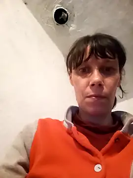 VikaBakerX online show from April 21, 2026, 4:12 pm