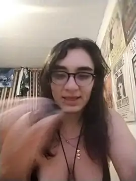 Ellaa honey online show from June 11, 2026, 4:32 am