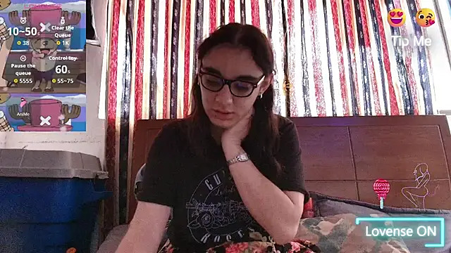 Ellaa honey online show from June 26, 2026, 1:37 pm