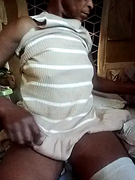 Naughtygrany online show from May 14, 2026, 8:21 am
