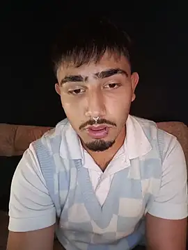 Snapshot of Ares_Blake chatting on March 31, 2026, 11:49 pm Ares Blake online show from March 31, 2026, 11:49 pm