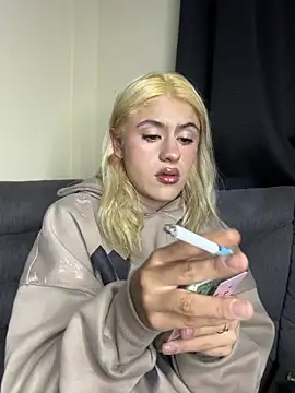 Snapshot of Lia_fire chatting on May 30, 2026, 3:03 am Lia fire online show from May 30, 2026, 3:03 am