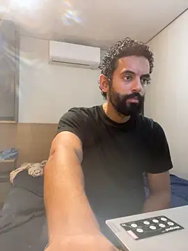 malvadaocarioca69 online show from April 4, 2026, 4:44 am