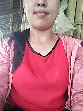 Lisa-aa online show from April 5, 2026, 4:53 am