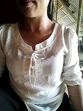 Lisa-aa online show from April 14, 2026, 5:24 am