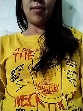 Lisa-aa online show from April 27, 2026, 10:41 pm