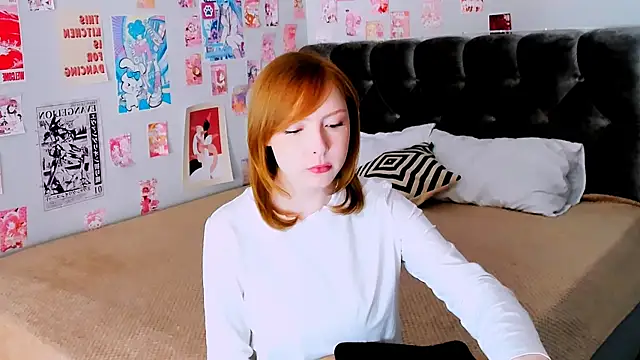 CherryCrushLove online show from April 21, 2026, 5:58 am