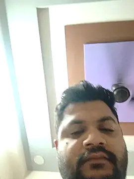 Snapshot of Shankybull chatting on April 1, 2026, 5:52 am Shankybull online show from April 1, 2026, 5:52 am