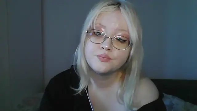 Snapshot of Elayne_Sweet chatting on May 2, 2026, 6:07 am Elayne Sweet online show from May 2, 2026, 6:07 am