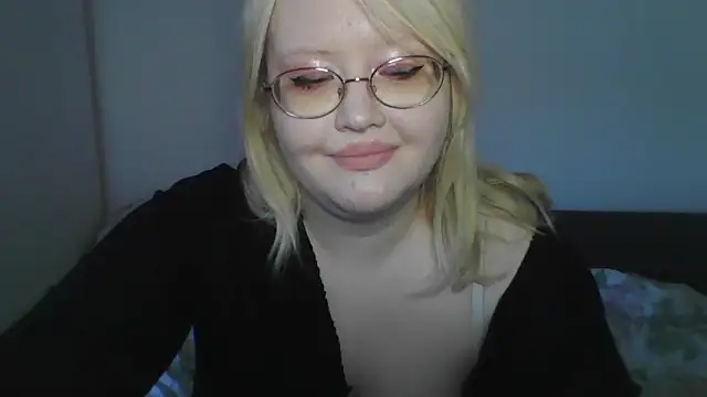 Snapshot of Elayne_Sweet chatting on May 8, 2026, 6:08 am Elayne Sweet online show from May 8, 2026, 6:08 am