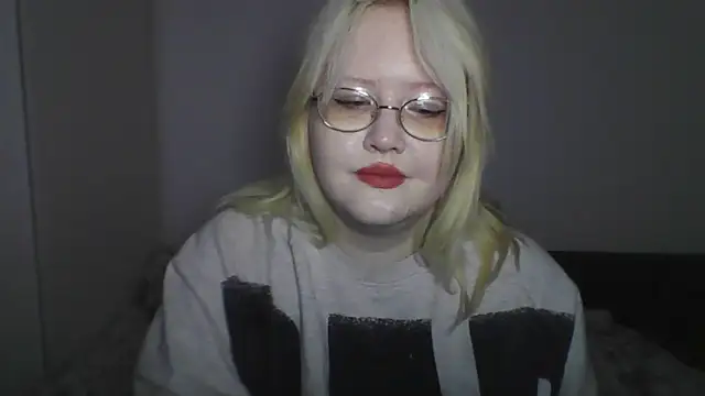 Snapshot of Elayne_Sweet chatting on May 16, 2026, 6:10 am Elayne Sweet online show from May 16, 2026, 6:10 am
