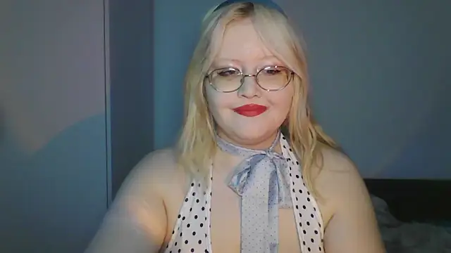 Snapshot of Elayne_Sweet chatting on May 24, 2026, 6:07 am Elayne Sweet online show from May 24, 2026, 6:07 am