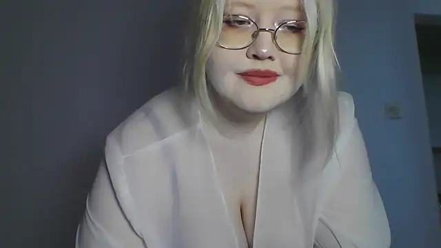 Elayne Sweet online show from July 9, 2026, 6:06 am