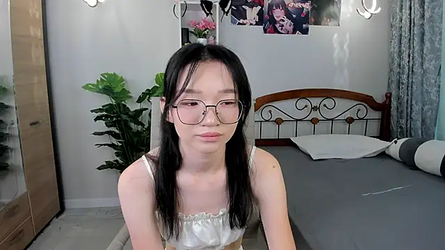 Snapshot of syuri_sun chatting on July 11, 2026, 11:13 am syuri sun online show from July 11, 2026, 11:13 am