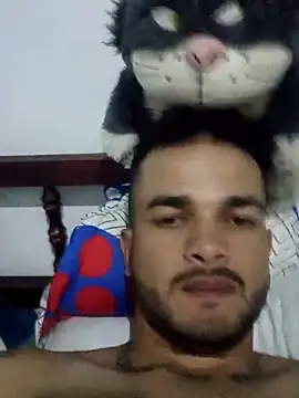 Nicolas Moncadas online show from May 4, 2026, 7:54 pm