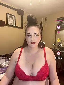 Snapshot of taylorsunshine chatting on May 5, 2026, 10:40 pm taylorsunshine online show from May 5, 2026, 10:40 pm