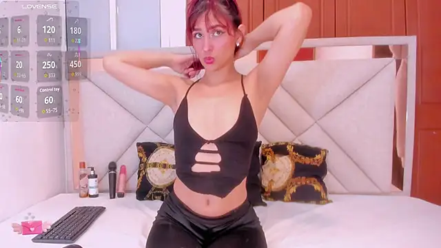 lili blaze online show from April 28, 2026, 12:54 pm