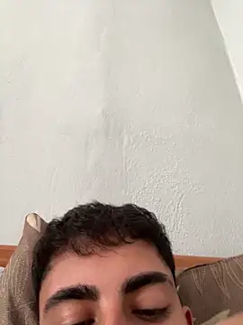 youmeloveyou online show from April 7, 2026, 9:21 am