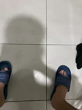 youmeloveyou online show from April 17, 2026, 9:40 pm