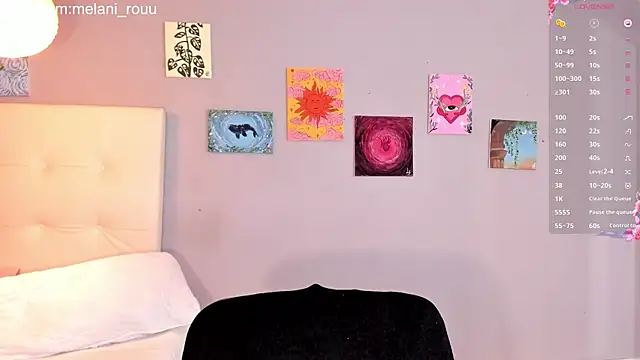 Melaniaa Roussee online show from April 14, 2026, 2:28 am