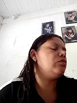 Zafiro MD online show from April 4, 2026, 1:19 pm