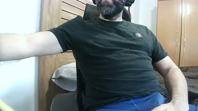 Snapshot of espartanobar chatting on April 6, 2026, 7:09 am espartanobar online show from April 6, 2026, 7:09 am