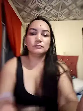 kasandra001 online show from April 21, 2026, 1:42 am