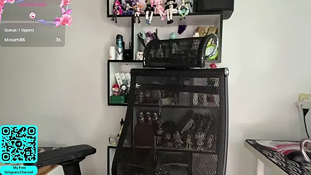 MadalynNosel online show from June 21, 2026, 7:11 am
