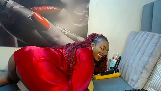 Lola-77 online show from May 26, 2026, 2:18 am