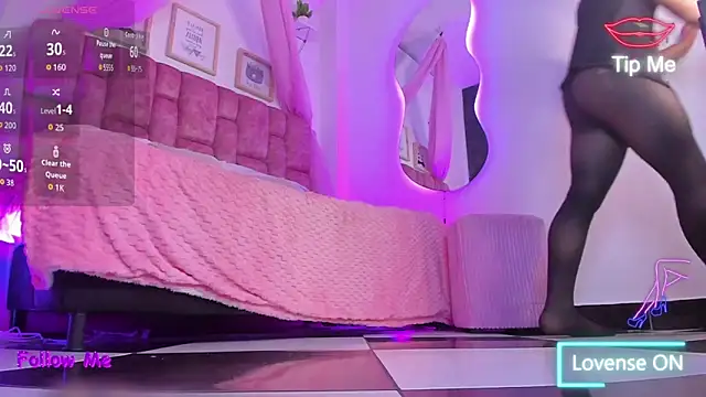 angelcherrypie online show from June 23, 2026, 12:47 pm