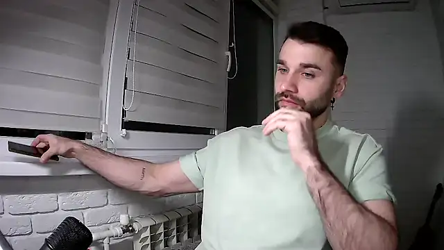 DaddySlava online show from April 3, 2026, 8:18 pm