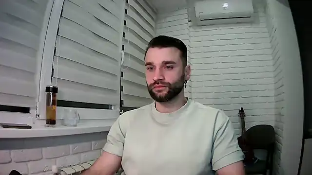 DaddySlava online show from April 7, 2026, 6:08 pm