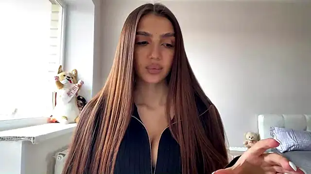 AlvinaMair online show from April 18, 2026, 11:03 am