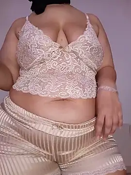 Sexy yassimna online show from May 19, 2026, 2:23 pm