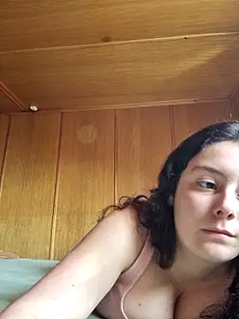 Snapshot of Young_Swiss_Lisa chatting on April 5, 2026, 2:47 pm Young Swiss Lisa online show from April 5, 2026, 2:47 pm