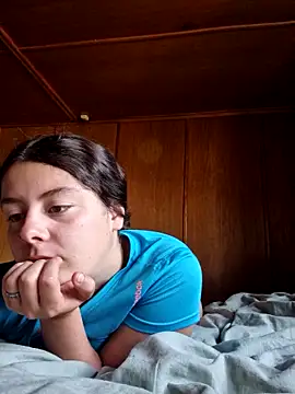 Snapshot of Young_Swiss_Lisa chatting on May 27, 2026, 5:26 am Young Swiss Lisa online show from May 27, 2026, 5:26 am