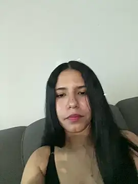 Snapshot of IsabelaRivers chatting on May 3, 2026, 4:18 am IsabelaRivers online show from May 3, 2026, 4:18 am