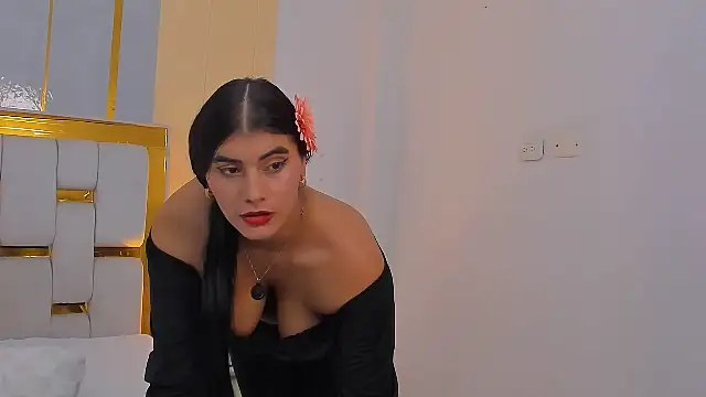 Alara Keyy online show from May 26, 2026, 9:55 pm