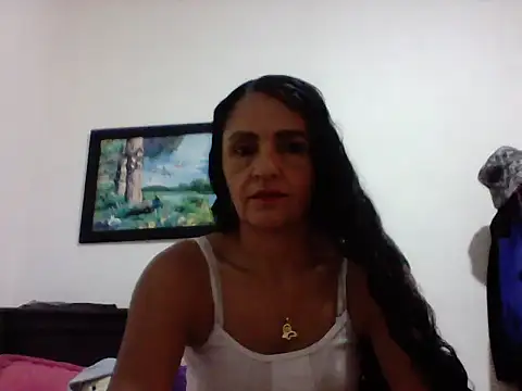 FenixPretty online show from May 6, 2026, 4:56 pm