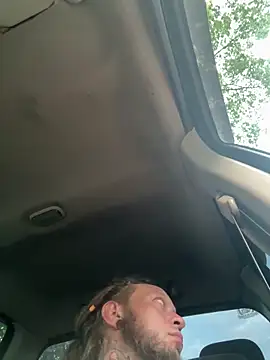 Snapshot of kuntryg8338 chatting on April 16, 2026, 11:33 am kuntryg8338 online show from April 16, 2026, 11:33 am