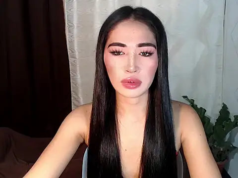 urasiankylie online show from May 23, 2026, 1:37 pm