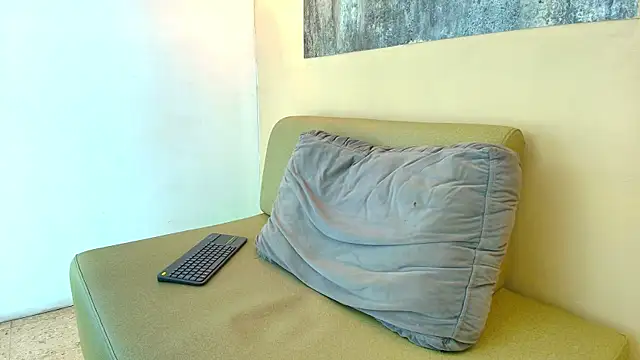 Snapshot of TROY_KIRK chatting on April 8, 2026, 3:50 am TROY KIRK online show from April 8, 2026, 3:50 am