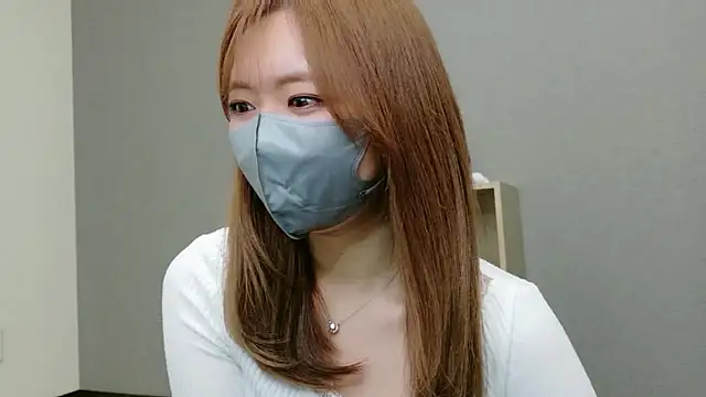 YUA 0425 online show from April 30, 2026, 6:09 am