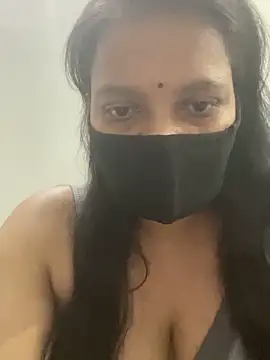 Monika 6999 online show from April 28, 2026, 4:12 pm